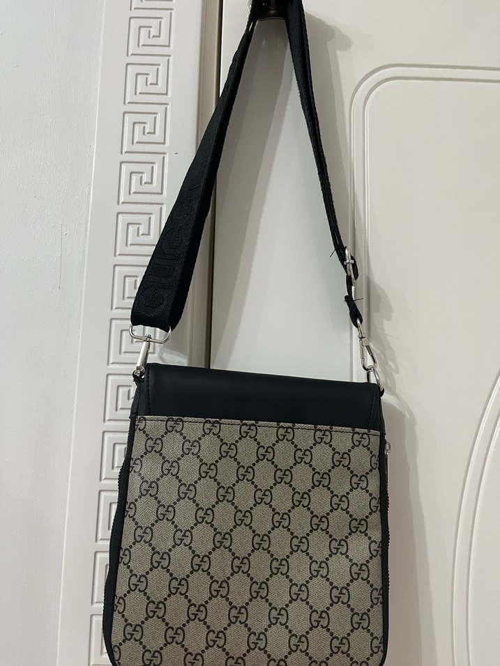 Siyah Kemerli Erkek Omuz Çantası - Görsel 3