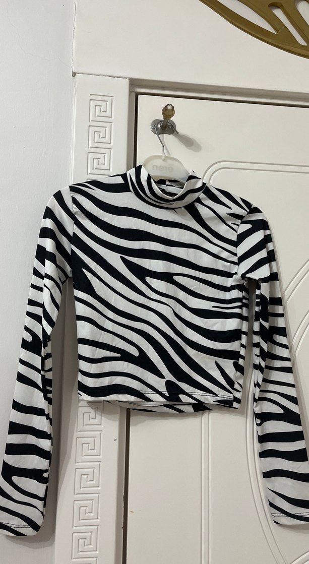 Uzun Kollu Gri Batik Desenli Balıkçı Yaka Bluz - Görsel 2