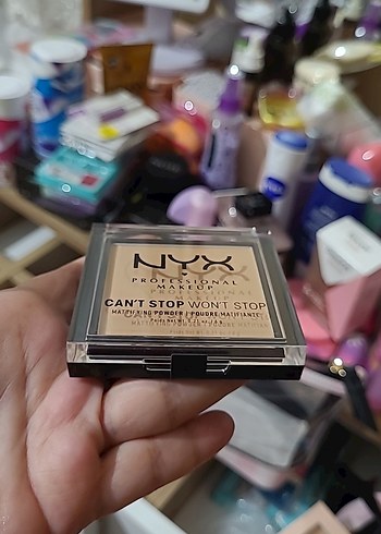 NYX NYX Profesyonel Matlaştırıcı Pudra Tan
