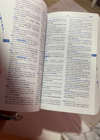 Oxford Essential Dictionary Türkçe-İngilizce - Görsel 2