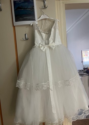 Dantel Detaylı Uzun A Kesim Gelinlik 5 yaş - Görsel 3