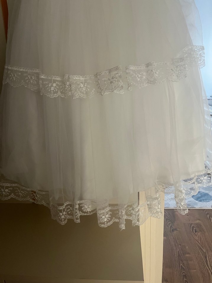 Dantel Detaylı Uzun A Kesim Gelinlik 5 yaş - Görsel 4