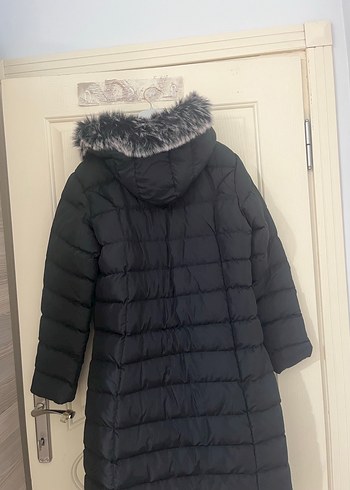 Kürk Detaylı Siyah Kadın Uzun Kışlık Mont - Görsel 2