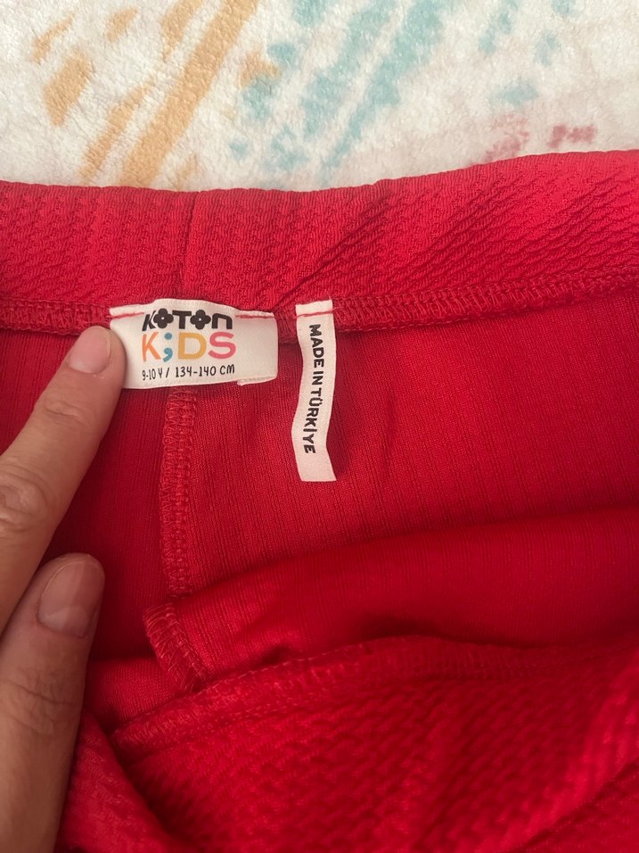 Kırmızı şort etek - Görsel 3