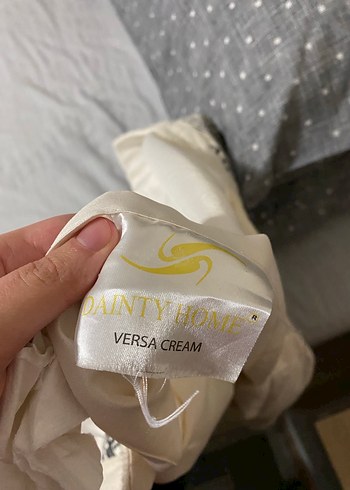 Nakışlı Beyaz  Yatak Örtüsü 200X220 - Görsel 7