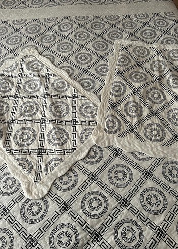 Nakışlı Beyaz  Yatak Örtüsü 200X220 - Görsel 5