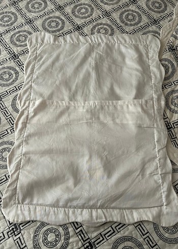 Nakışlı Beyaz  Yatak Örtüsü 200X220 - Görsel 3