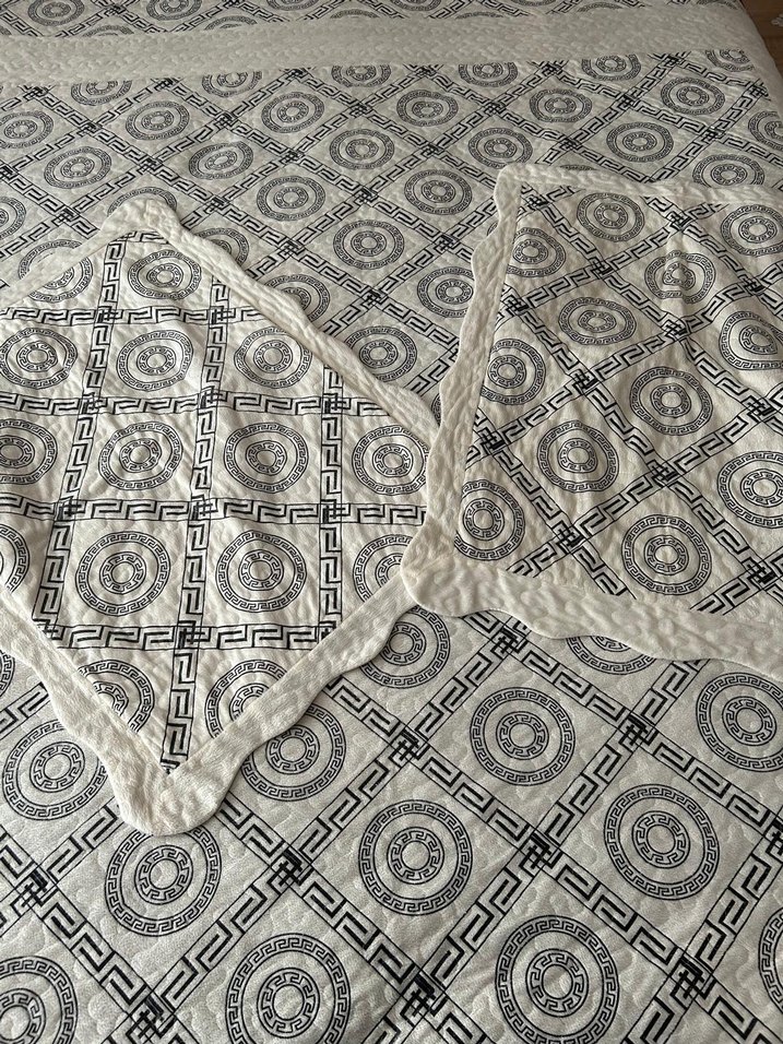 Nakışlı Beyaz  Yatak Örtüsü 200X220 - Görsel 5