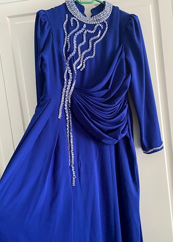 Mavi İşlemeli Uzun Kollu Abiye Elbise - Görsel 4