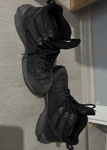 Siyah Yılan Desenli Bağcıklı Outdoor Bot - Görsel 5