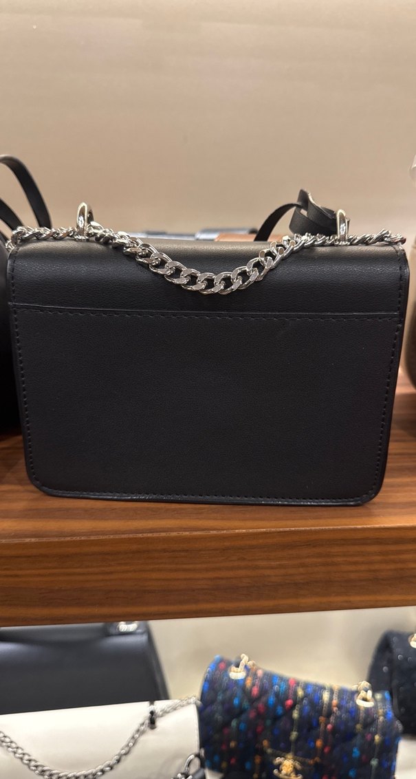 Siyah Zincir Detaylı Deri Kadın Çanta - Görsel 2