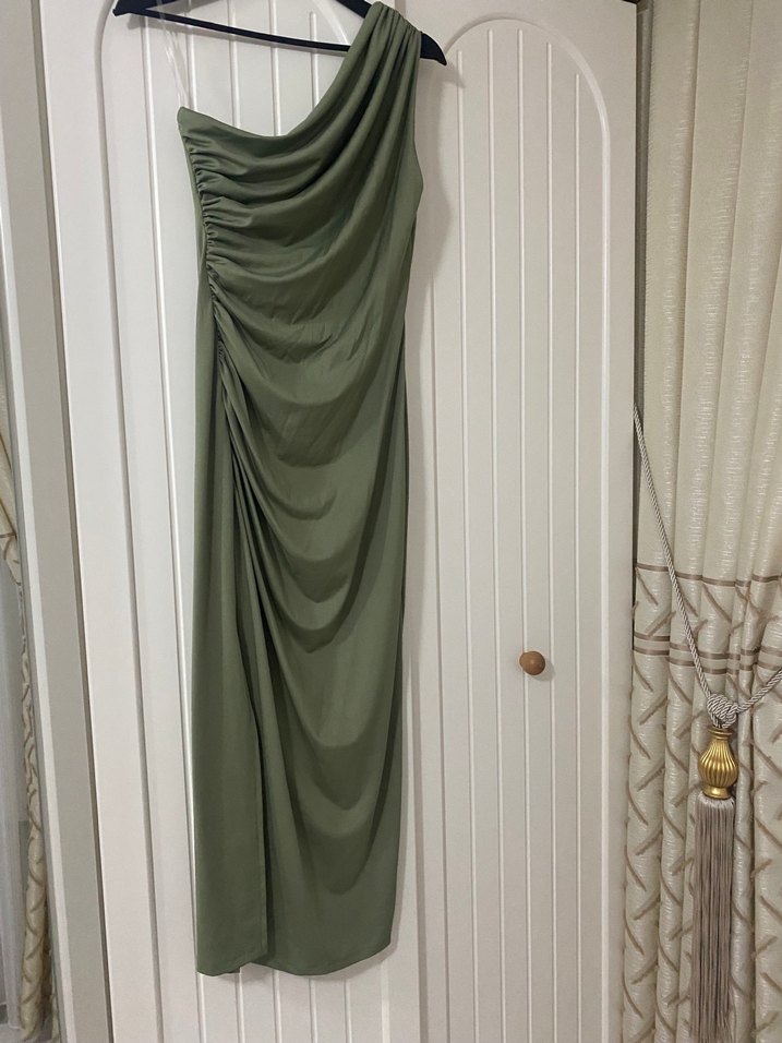 Tek Omuz Drapeli Midi Elbise - Görsel 2