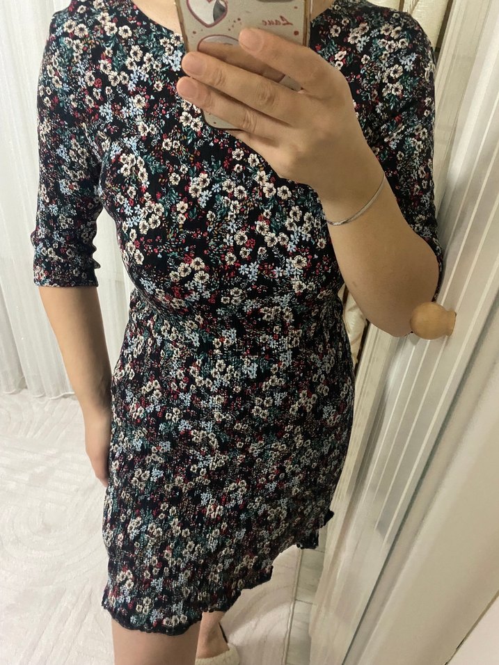 Çiçekli Kısa Kollu Günlük Elbise - Görsel 3