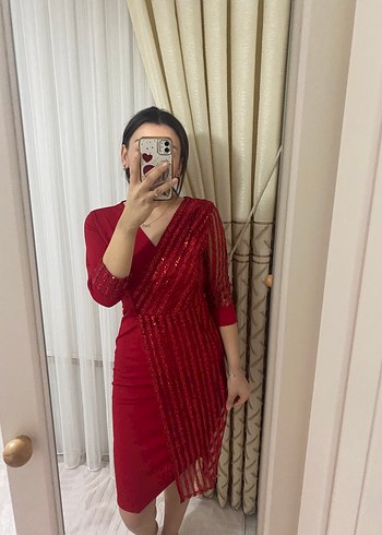 Kırmızı V Yaka İşlemeli Midi Abiye Elbise - Görsel 2