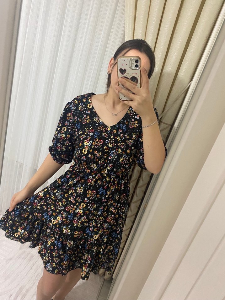 Bohem V Yaka Midi Elbise - Görsel 2