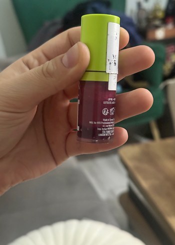 NYX Shiny Haki Dudak Parlatıcısı - Görsel 6