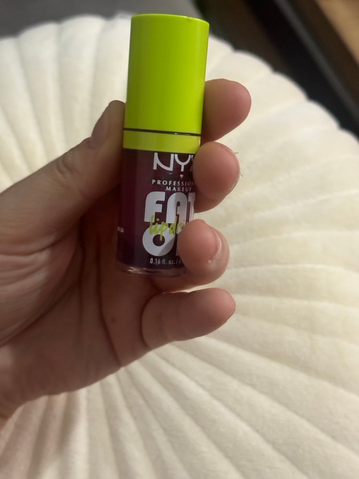 NYX Shiny Haki Dudak Parlatıcısı - Görsel 2