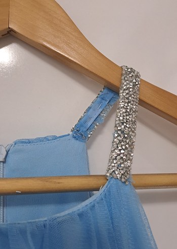 Bebek mavisi halter yaka abiye elbise - Görsel 8