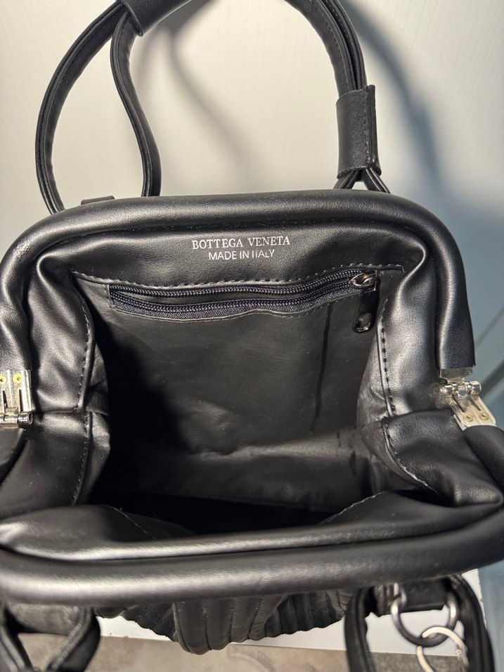 Kadın Siyah Deri Pilili Günlük Çanta - Görsel 3