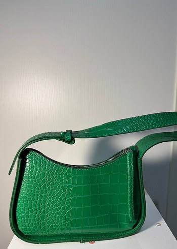 Parlak Yeşil Yılan Derisi Desenli Çanta - Görsel 3