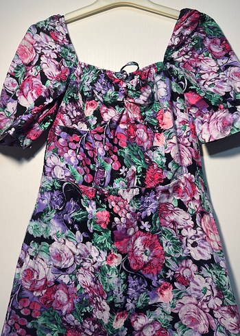 Mor Çiçek Desenli Kısa Kollu Midi Elbise - Görsel 2