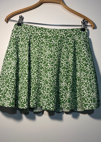 Çiçek Desenli Pileli Şortlu Mini Etek - Görsel 3