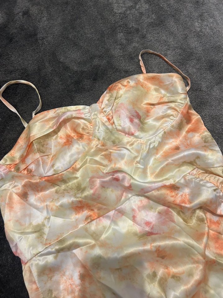 Uzun Askısız Tie-Dye Desenli Kadın Elbise - Görsel 3