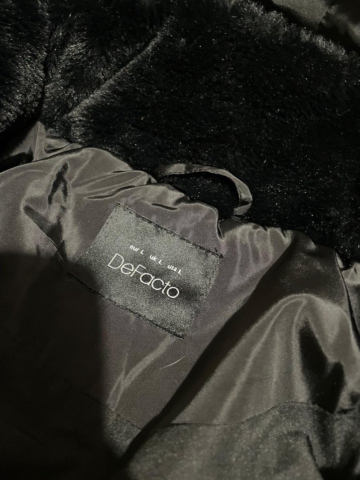 Kürk Detaylı Gri Kadın Kışlık Mont - Görsel 3