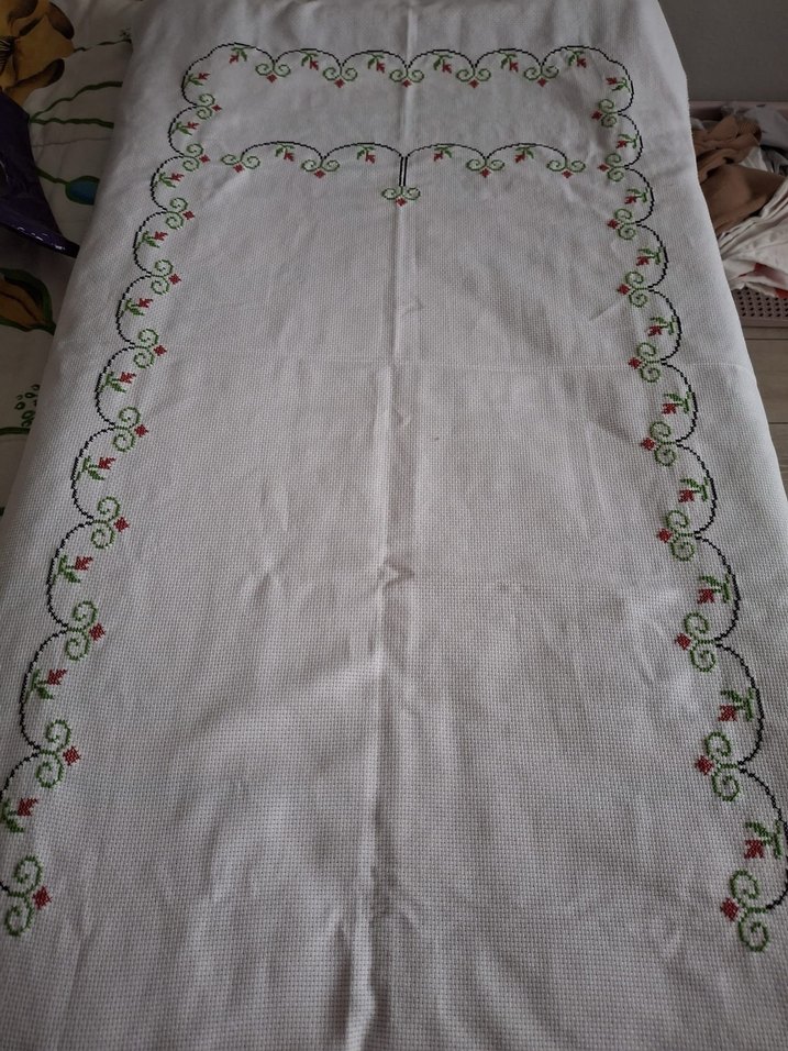 El Yapımı Pembe Üzerine Mor Gül İşlemeli Seccade - Görsel 2