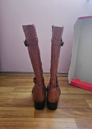 Kahverengi Deri Dizüstü Tokalı Topuklu Çizme - Görsel 5