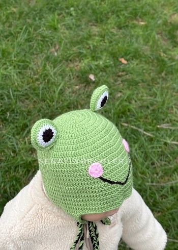 Yeşil Örgü Kurbağa Figürlü Çocuk Bere - Görsel 3