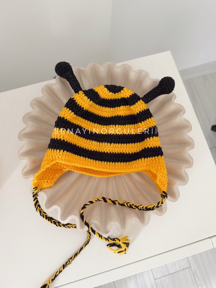 Sarı Siyah Çizgili Örgü Çocuk Bere - Görsel 3