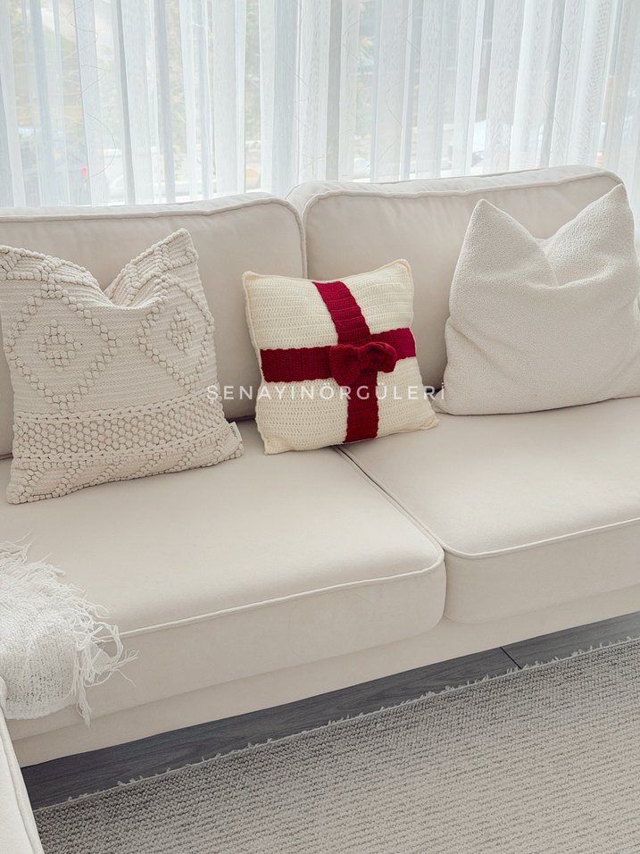 Kırmızı Örgü dekor Yastığı - Görsel 2