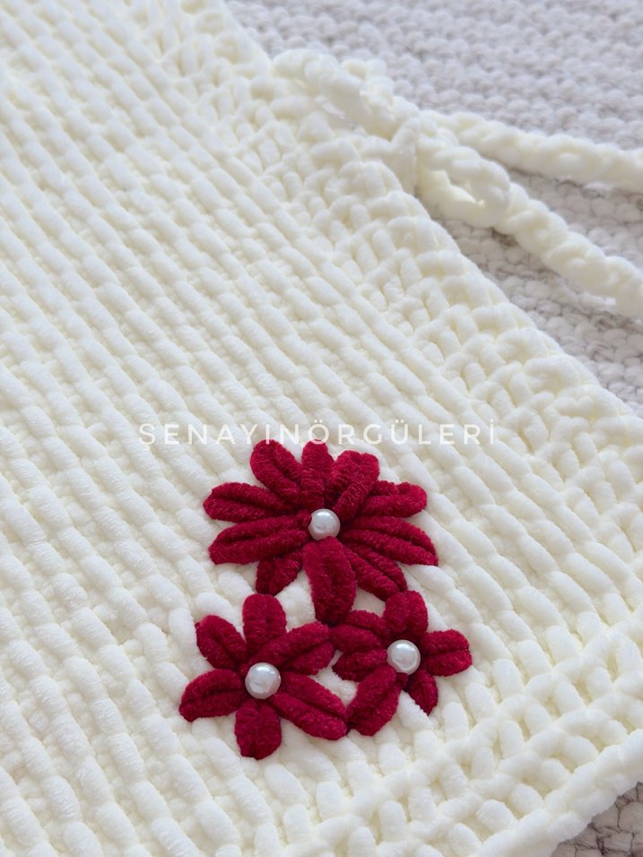 Nakışlı Krem çocuk süveter - Görsel 3