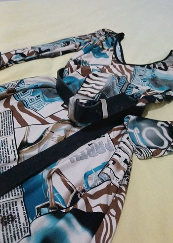 Desenli V Yaka Uzun Kollu Kadın Elbise - Görsel 3