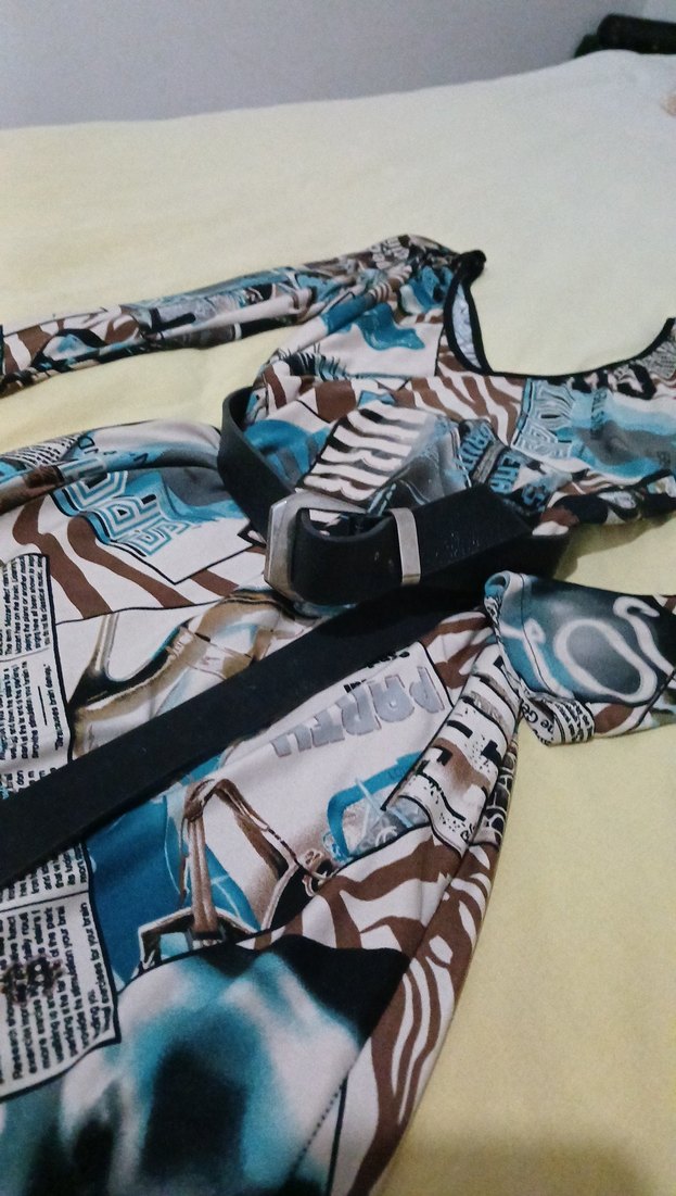 Desenli V Yaka Uzun Kollu Kadın Elbise - Görsel 3