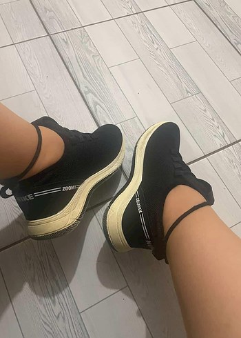 Nike Kadın Spor Ayakkabı