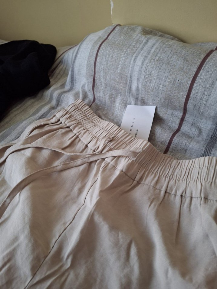 Bej Bol Kesim Keten Kadın Pantolon - Görsel 2