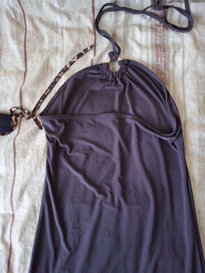 gri kısa baştan bağlamalı şık elbise - Görsel 2