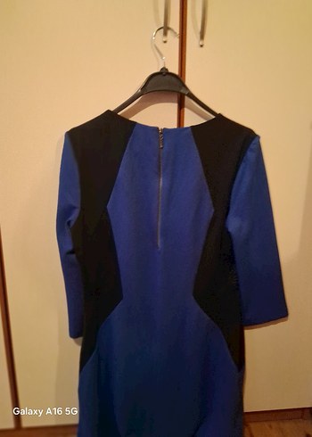 Mavi Siyah Kemerli Uzun Kollu Midi Elbise - Görsel 3