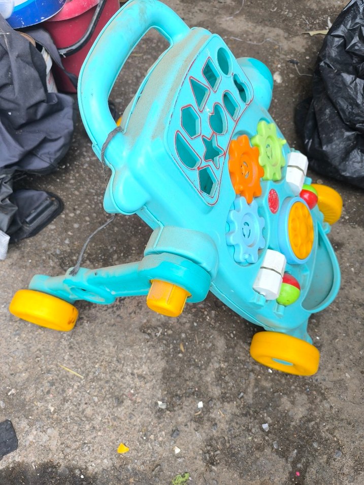 Renkli Turkuaz Bebek Yürüteci - Görsel 2