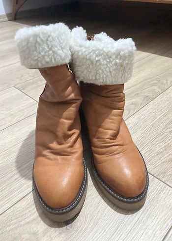 Bej Süet Kürklü Dolgu Topuk Kadın Bot sadece 2 kez giyildi - Görsel 6
