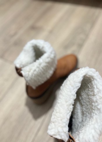 Bej Süet Kürklü Dolgu Topuk Kadın Bot sadece 2 kez giyildi - Görsel 5