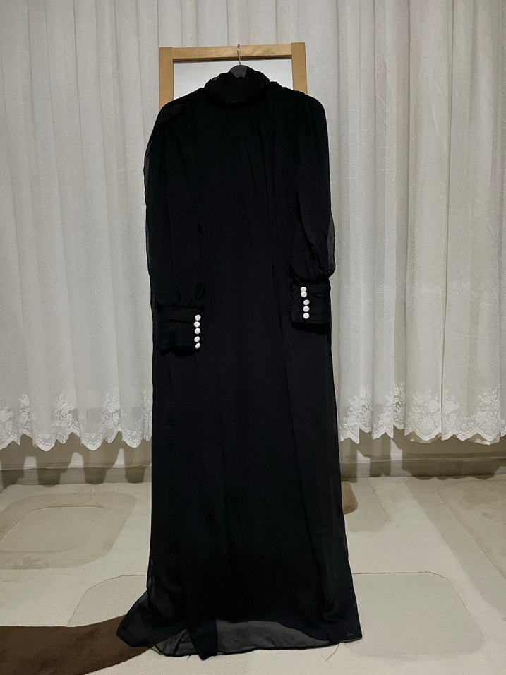 Siyah Uzun Kollu Gotik Elbise - Görsel 3