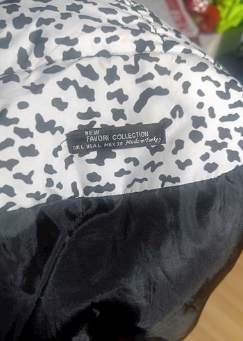 Kürklü Zebra Desenli Kısa Kadın Mont - Görsel 3