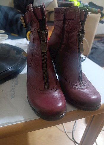 Bordo Deri Tokalı Kadın Bot - Görsel 3