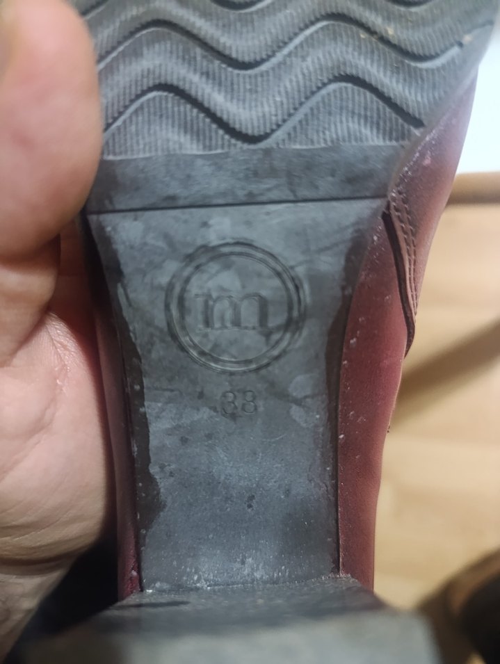 Bordo Deri Tokalı Kadın Bot - Görsel 5