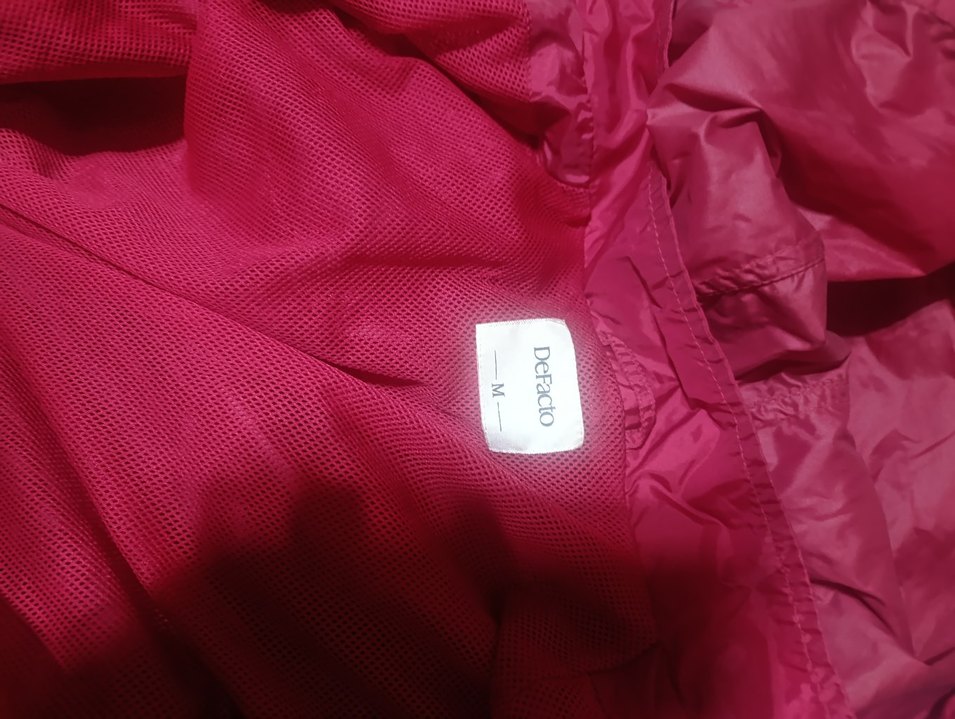 Bordo Parlak Kapüşonlu Kadın Ceket Yağmurluk - Görsel 4