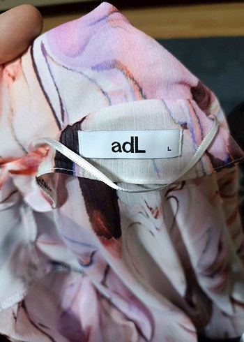 Pembe Bağlamalı Kısa Kollu V Yaka Şifon Bluz - Görsel 5