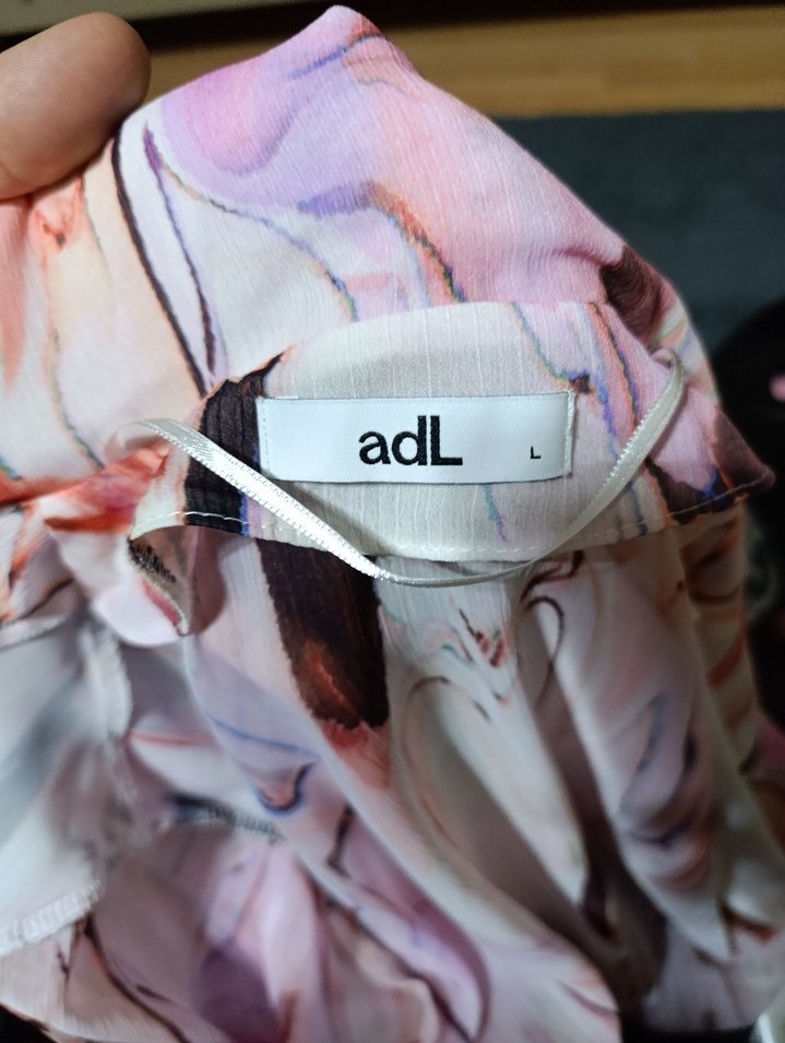 Pembe Bağlamalı Kısa Kollu V Yaka Şifon Bluz - Görsel 5